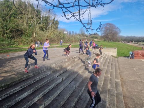 VIIT 🏃‍♀️🏋️‍♀️⏰FREE Fitness Friday