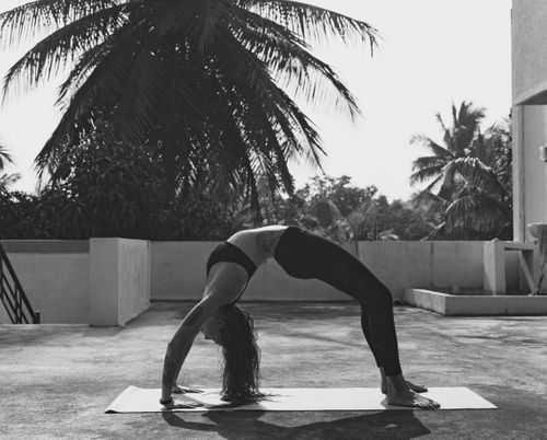 lucylockyoga