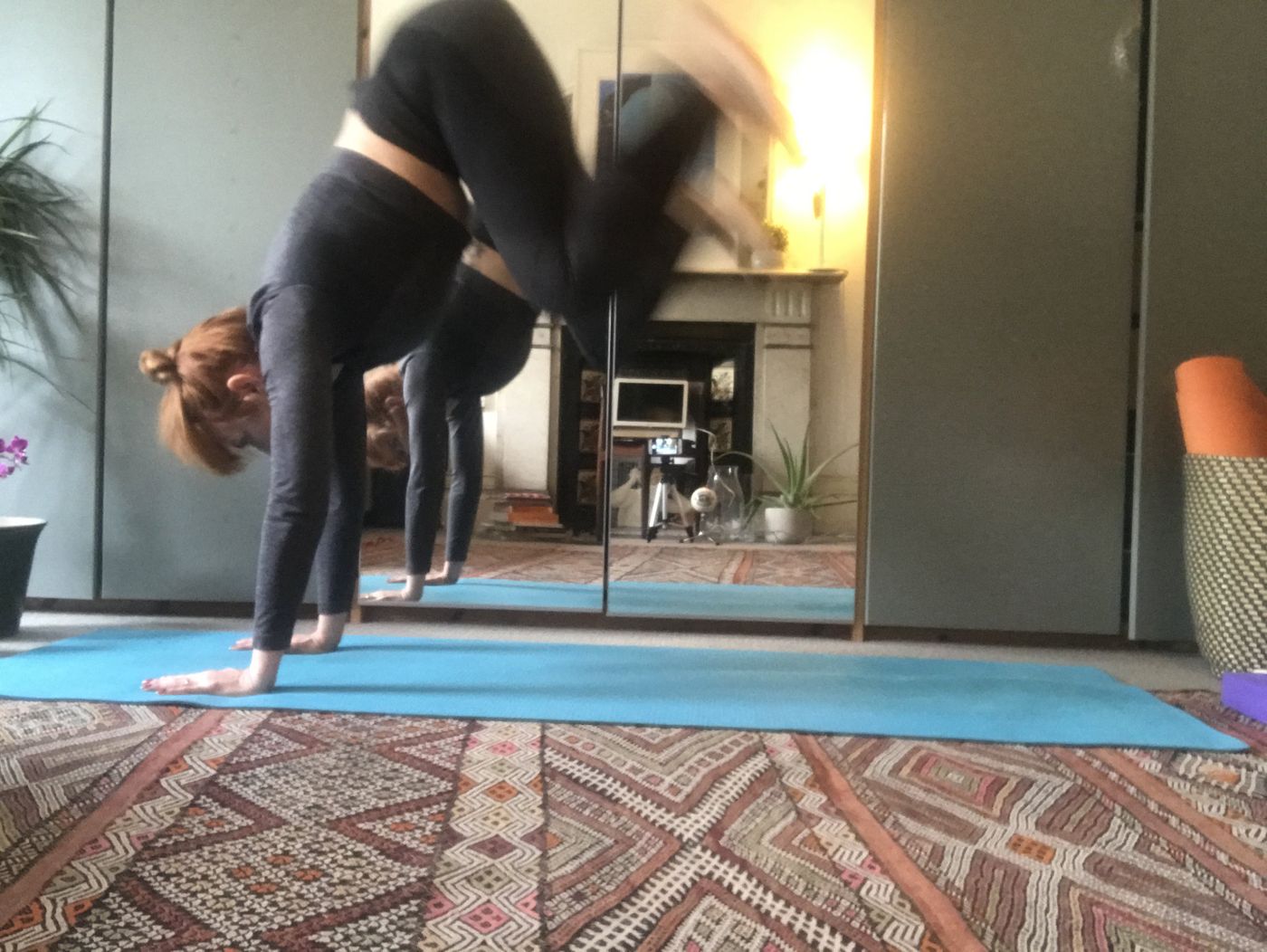 https://bua.fit/class/nGUR7SEY9srB 
Easter is coming up which means chocolate, chocolate and bunnies...This Friday is an extra long 90 min Goddess Flow Vinyasa special at the earlier time of 10am where we get to hop like bunnies, bloom like daffodils and then have the rest of the day to eat chocolate..Goals..